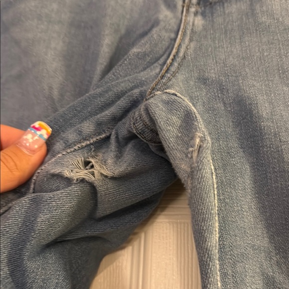 Levi’s | 724 High Rise Straight Crop Jeans - Picture 5 of 10